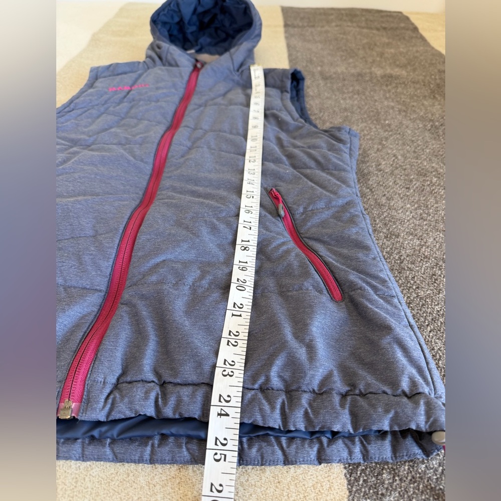 ⬇️ Mammut Primaloft Hooded Vest - Picture 5 of 9